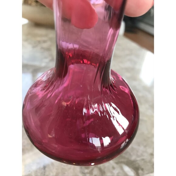 Vintage Cranberry Vase - Picture 4 of 4